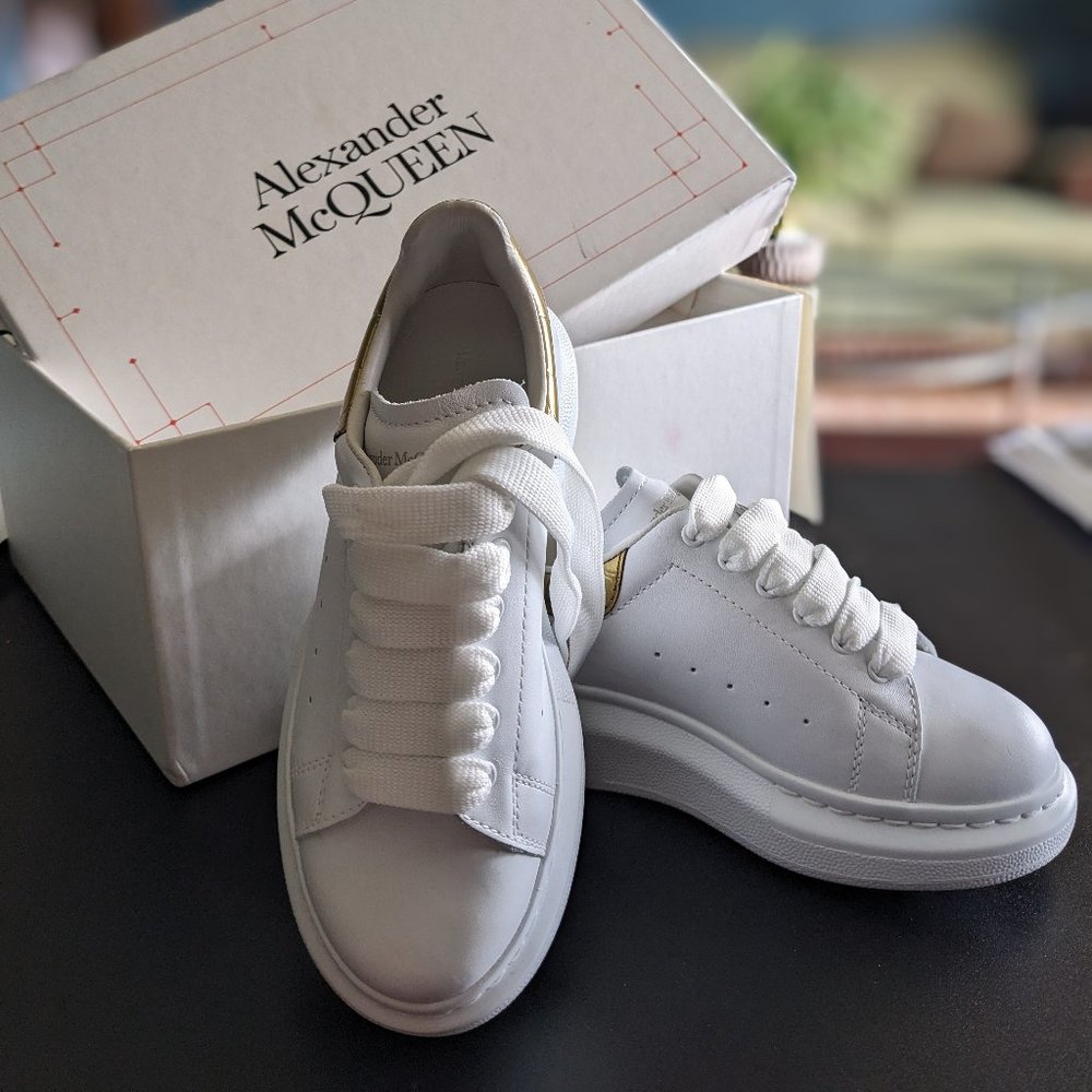Alexander McQueen Molly Kid Sneaker White/Gold size 29/12
